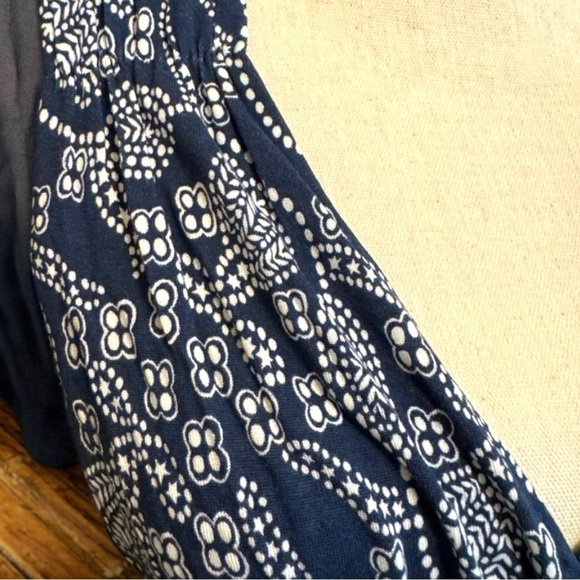 JUICY COUTURE Navy Blue & White Paisley Ruffle Sleeve Dress - Size P - Picture 3 of 16